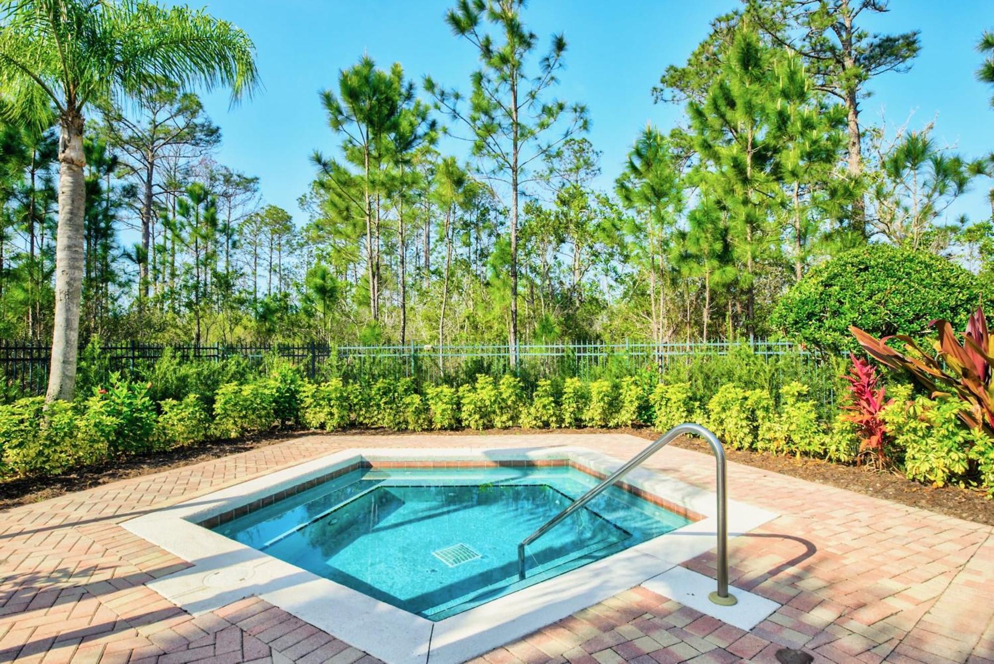 Luxury 2Br Condo - Pool & Hot Tub - Near Disney Orlando Esterno foto