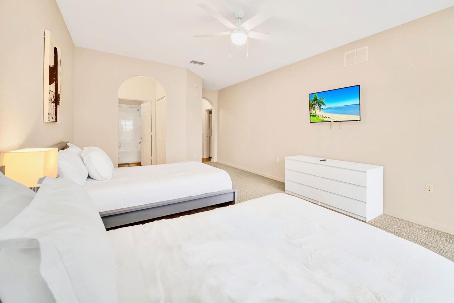 Luxury 2Br Condo - Pool & Hot Tub - Near Disney Orlando Esterno foto