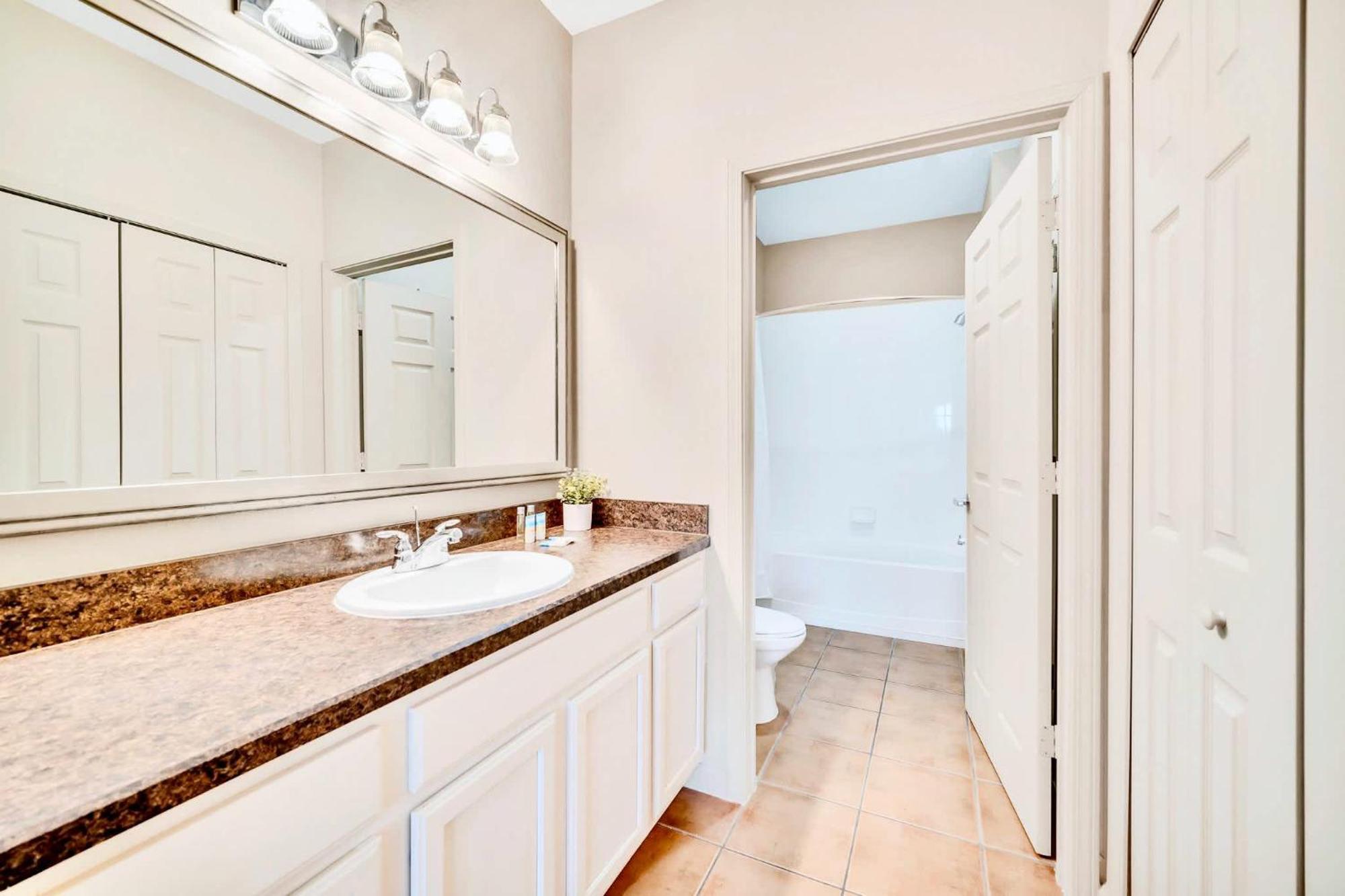 Luxury 2Br Condo - Pool & Hot Tub - Near Disney Orlando Esterno foto